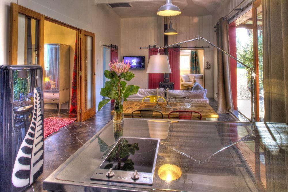 קאיקורה The Factory Luxury Accomodation מראה חיצוני תמונה