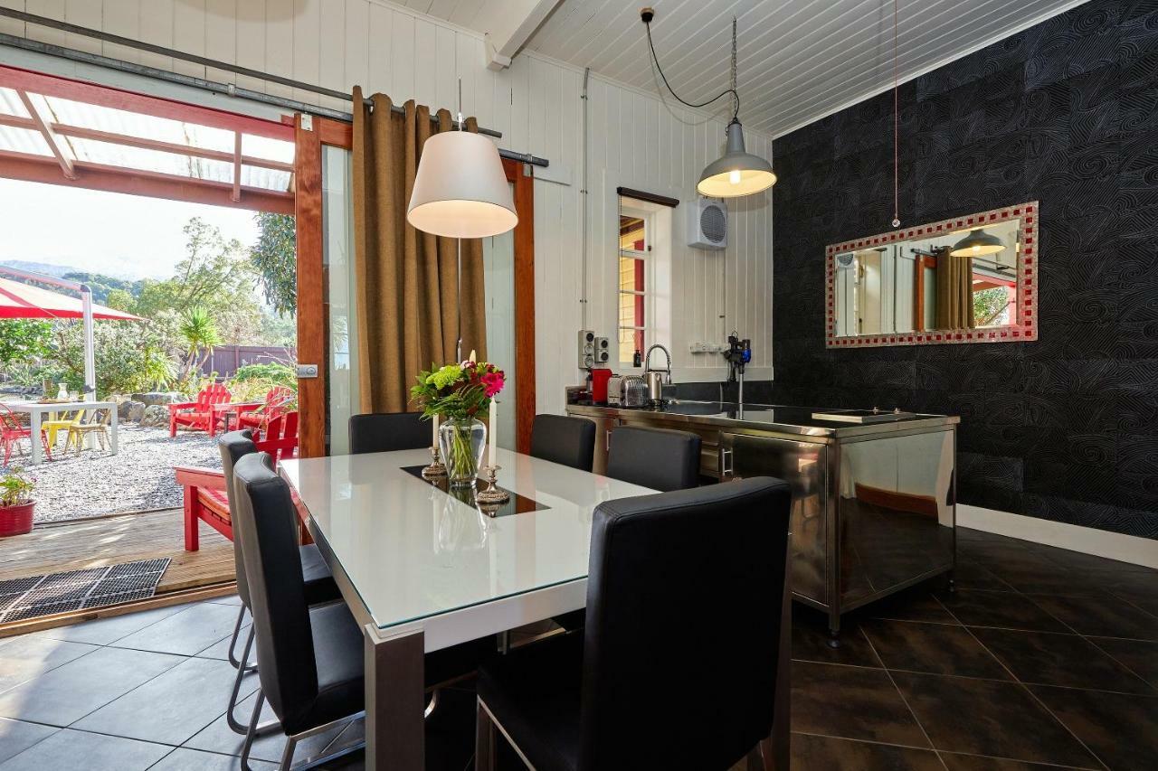 קאיקורה The Factory Luxury Accomodation מראה חיצוני תמונה